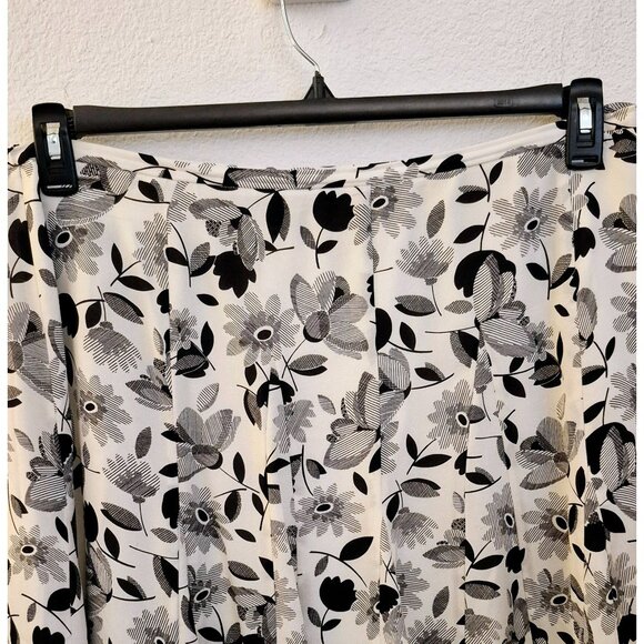 Jones New York 100% Silk Grey Floral Flowy Knee Length Skirt size 18 EUC - Picture 2 of 12
